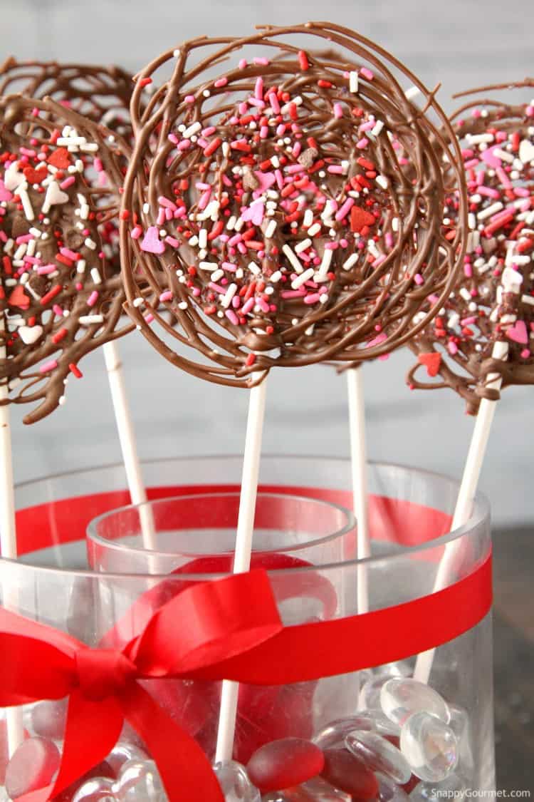 Easy Chocolate Pops, the best Chocolate desserts for Valentine's Day