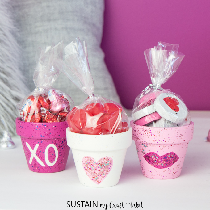 Valentines-Day-Painted-Candy-Pots
