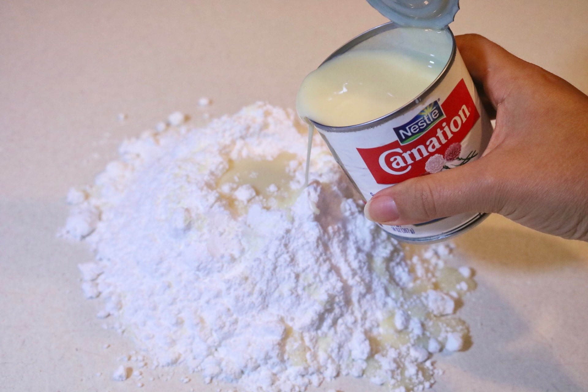 How to make Guatemalan canillitas de leche
