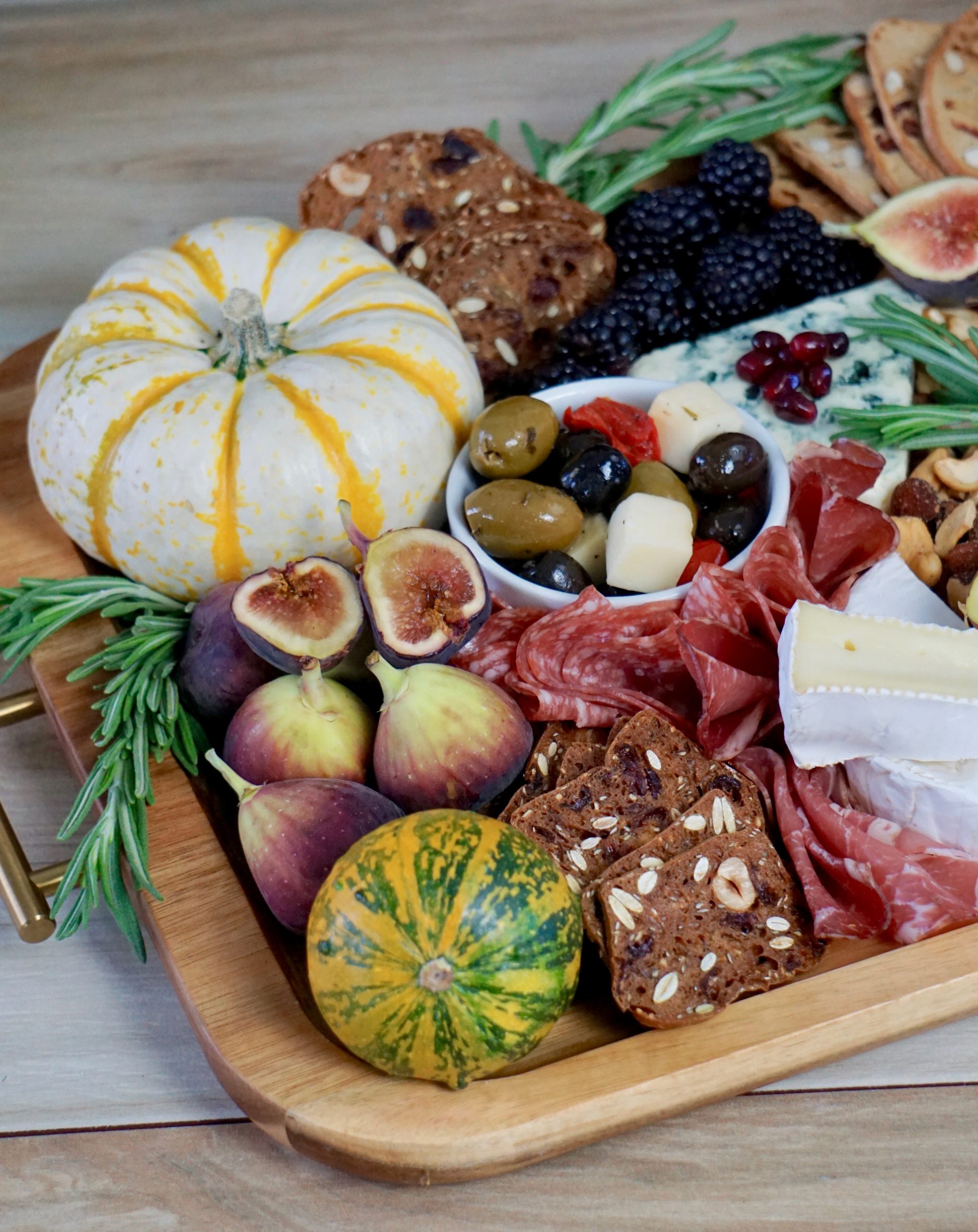 How to make a fall charcuterie board