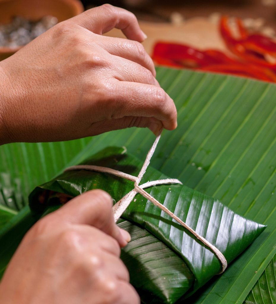 How to fold banana leaf tamales