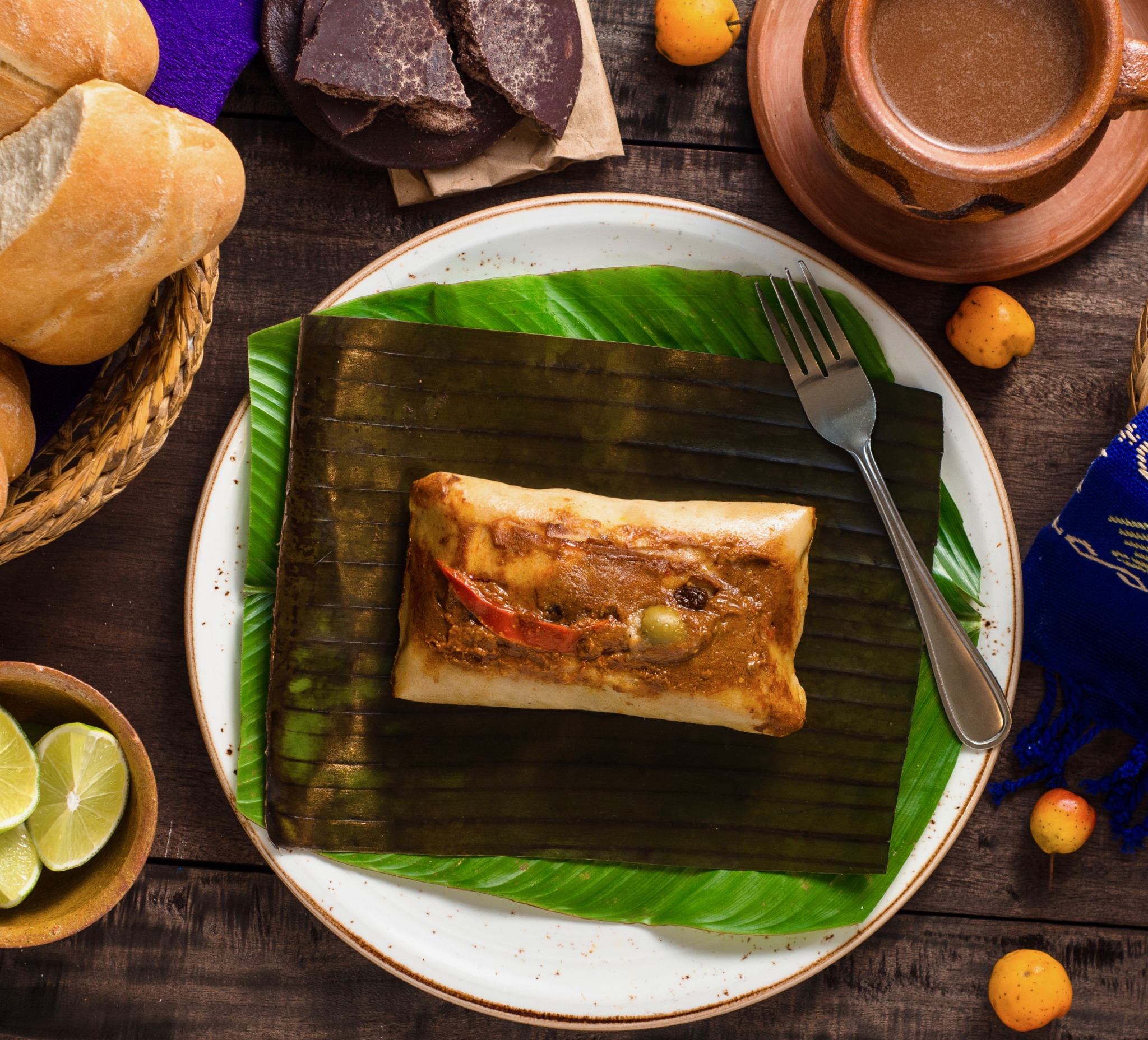 Los Tamales Colorados Son Uno De Los Platos Típicos De Guatemala Y