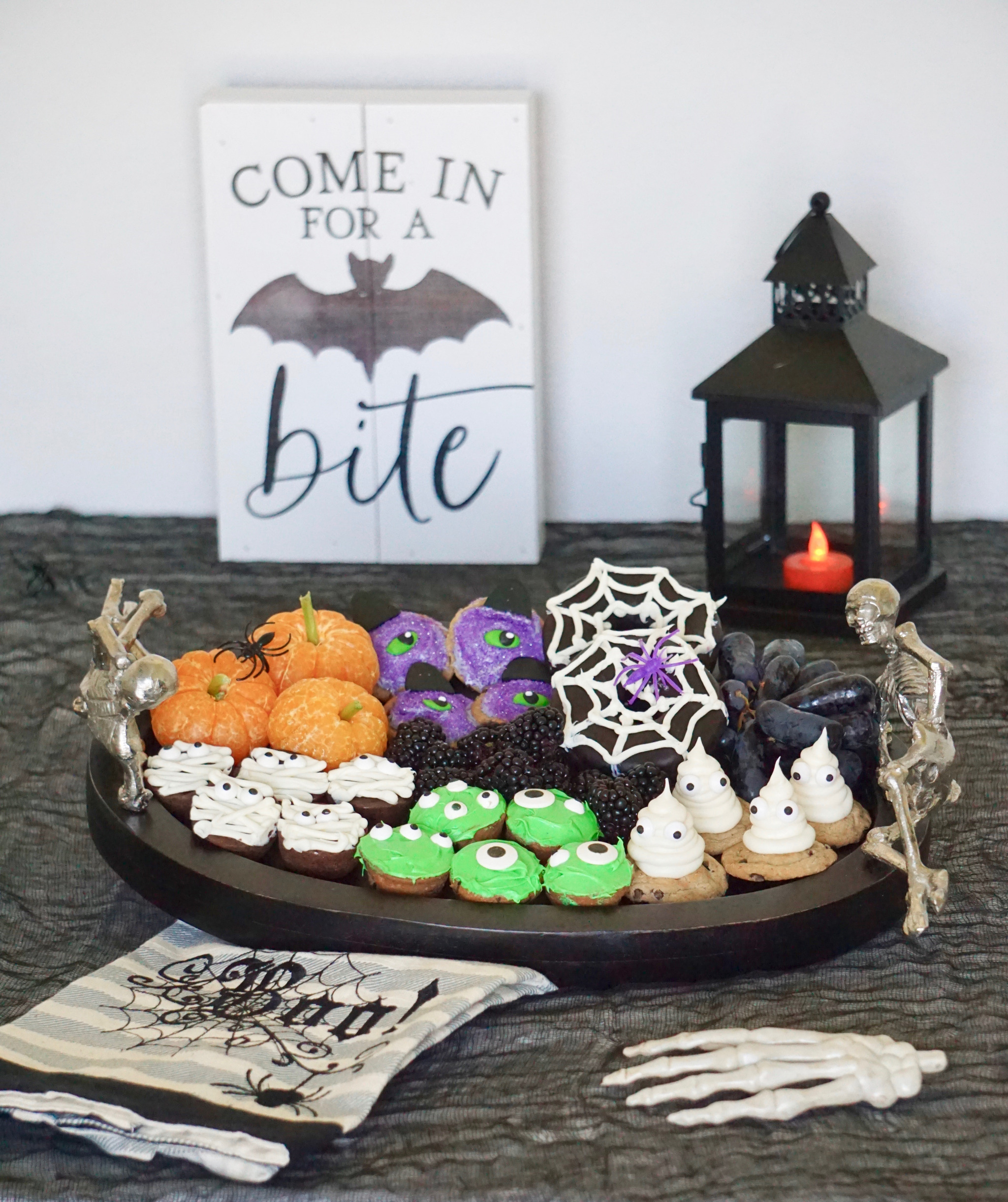 easy Halloween dessert board for kids