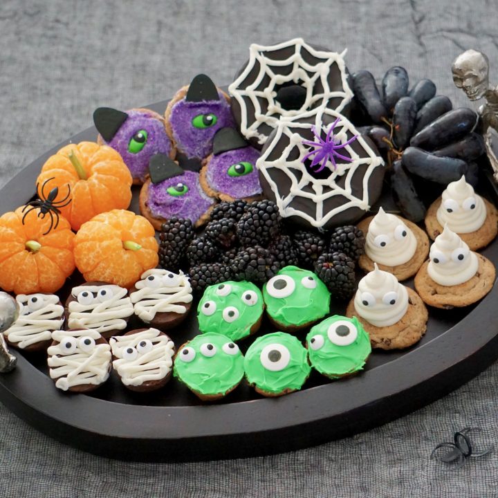 easy Halloween dessert board for kids
