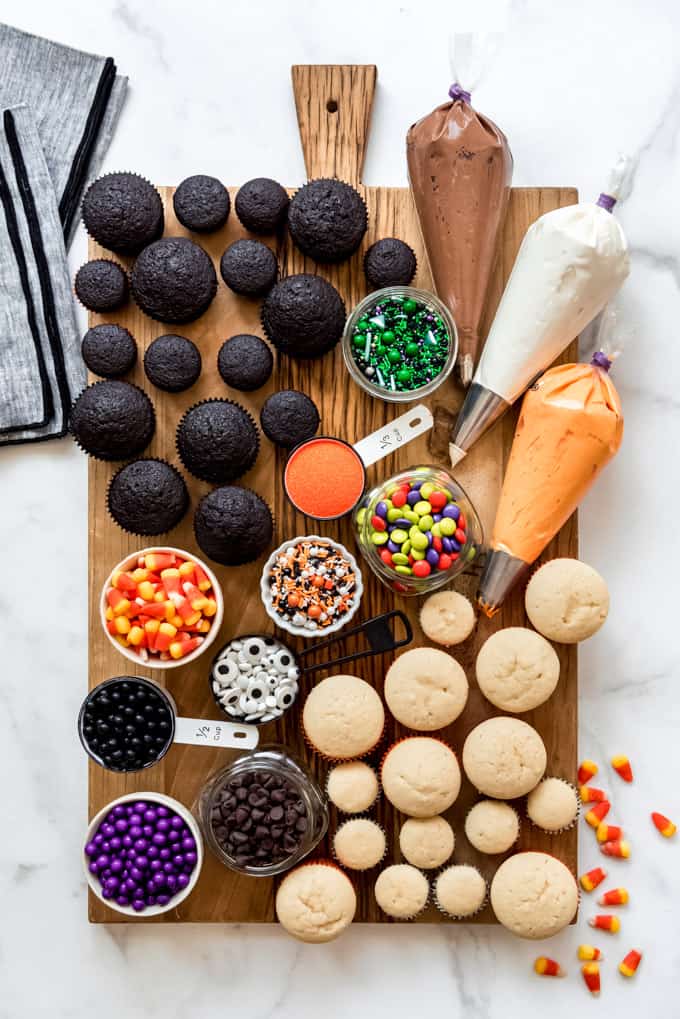 Decorate-Your-Own-Halloween-Cupcake-Board