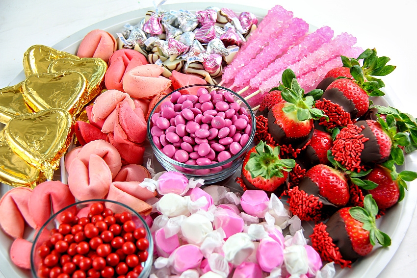 Valentine's Day Candy Tray