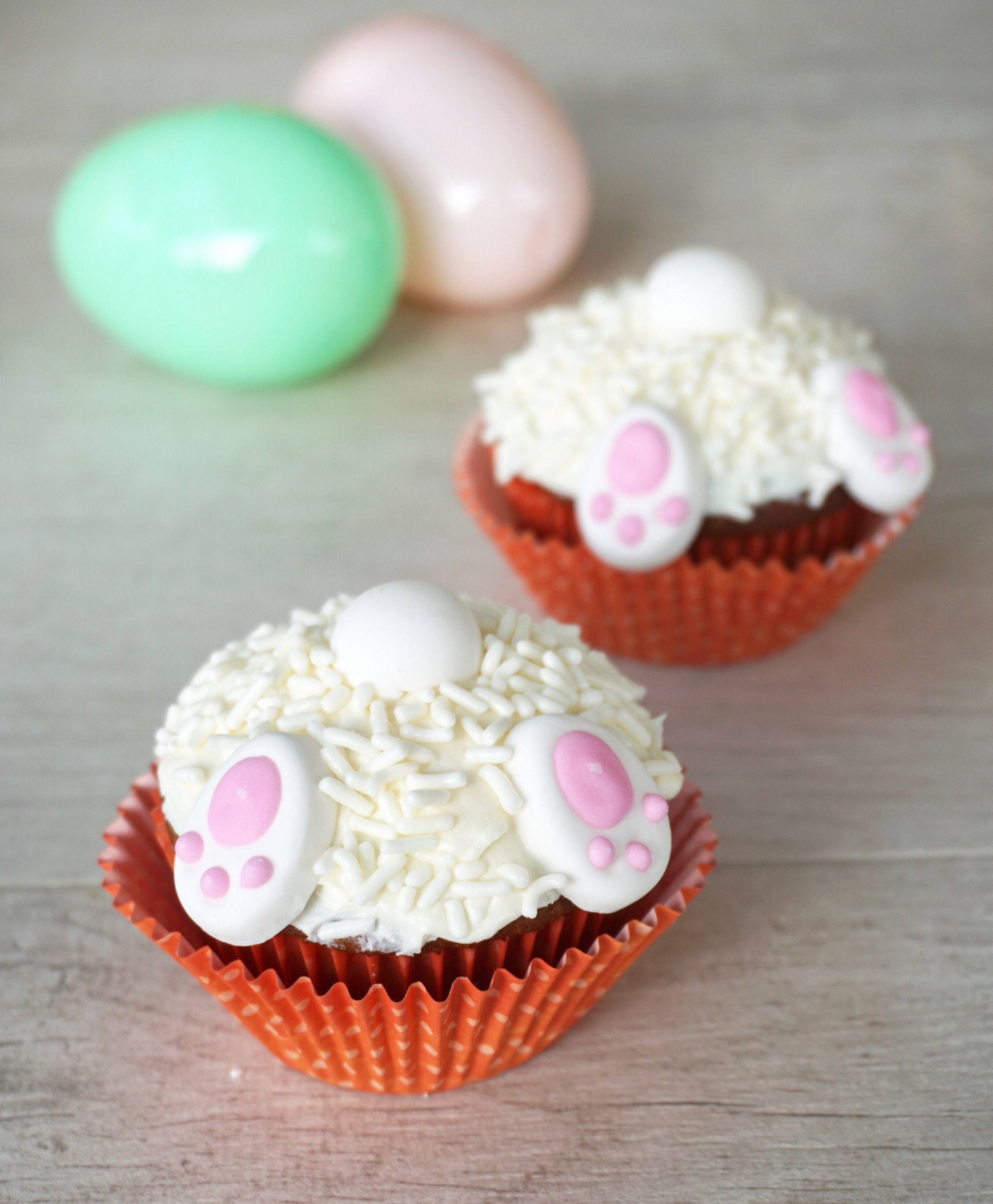 Easy bunny butt cupcakes