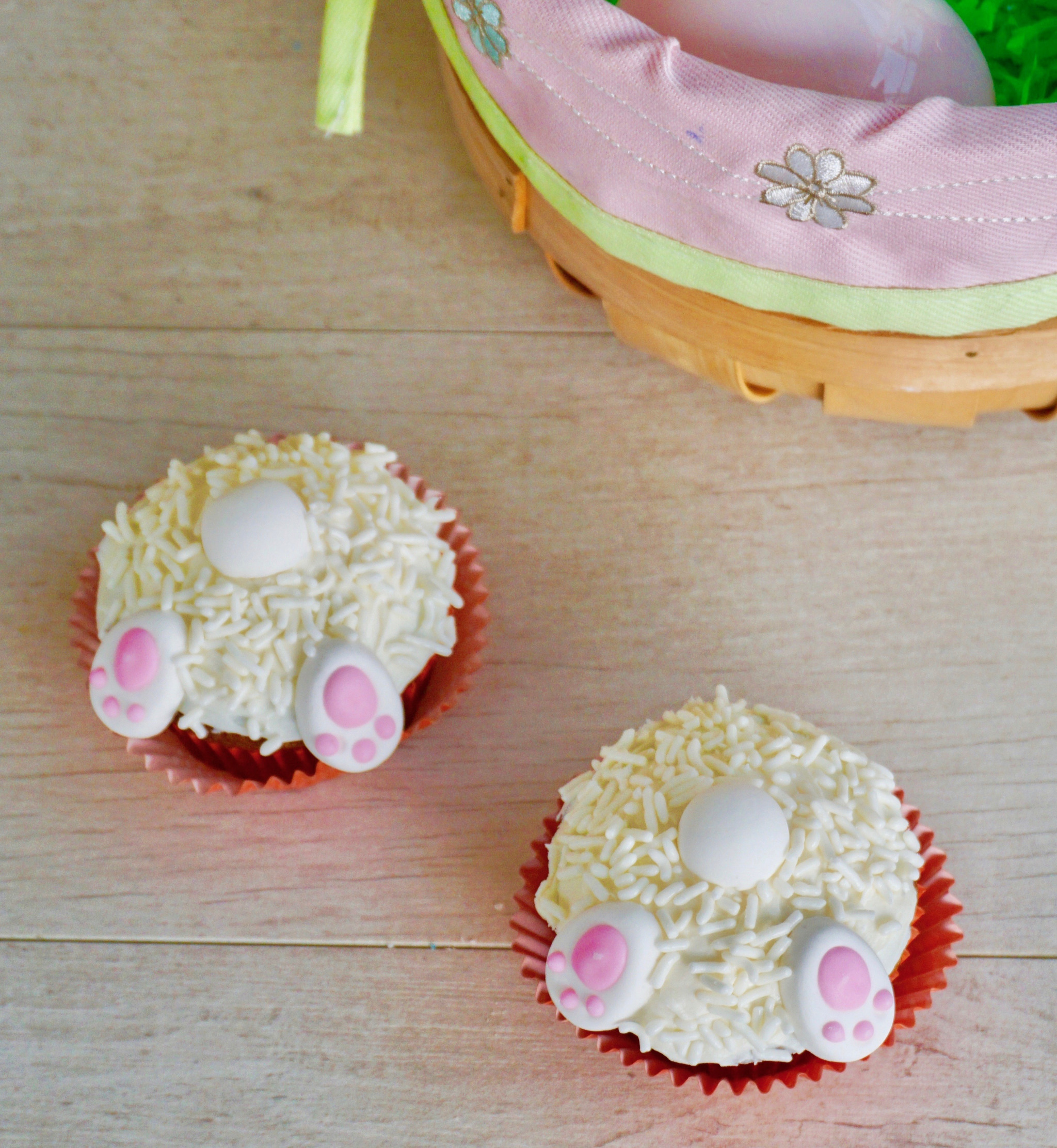 Easy bunny bun cupcakes for Easter