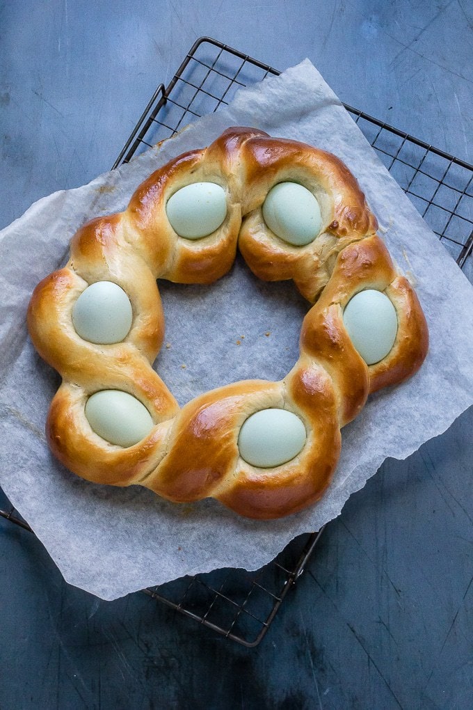 Easter Braided Bread, cute brunch recipes