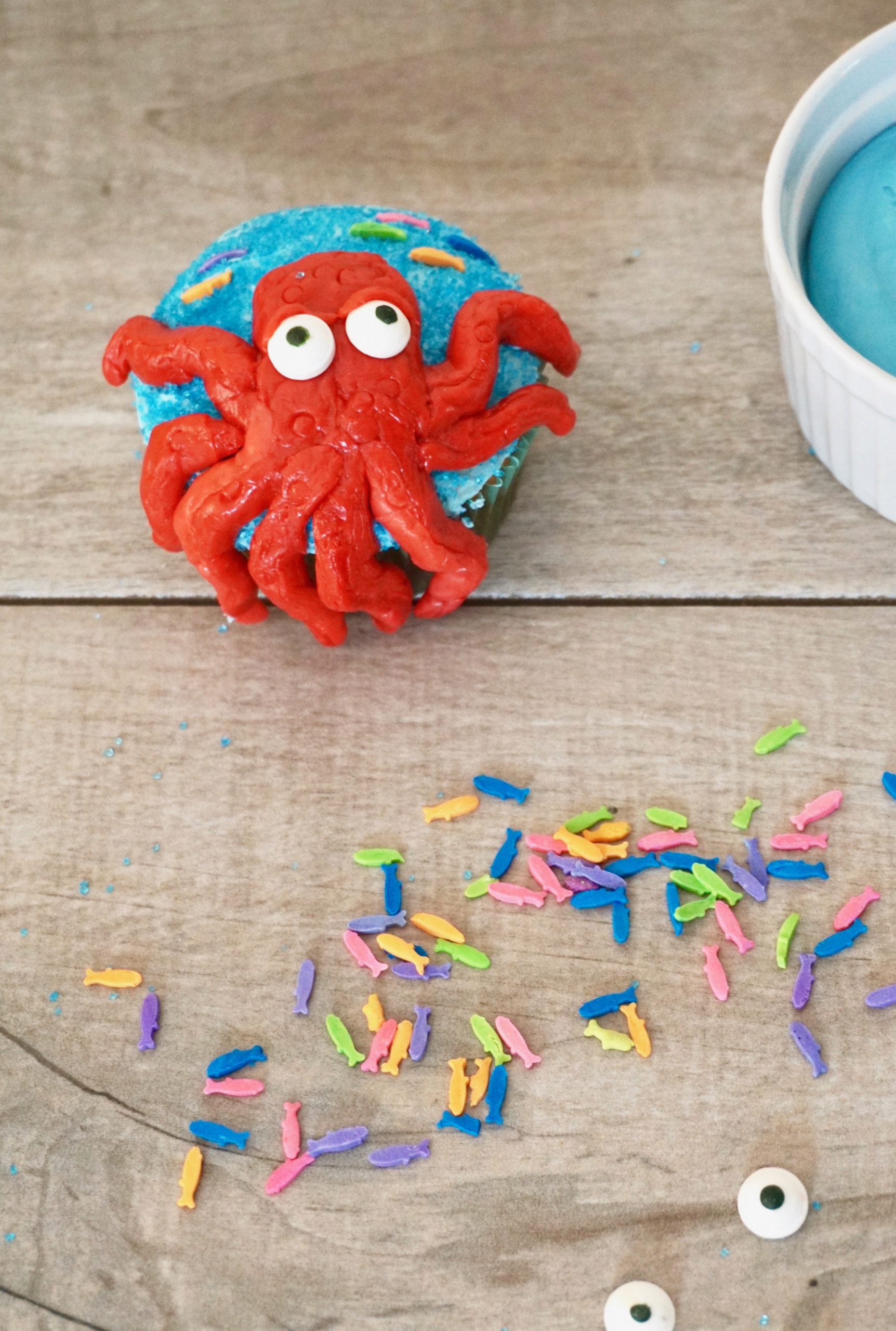 Under the sea theme party cupcake ideas