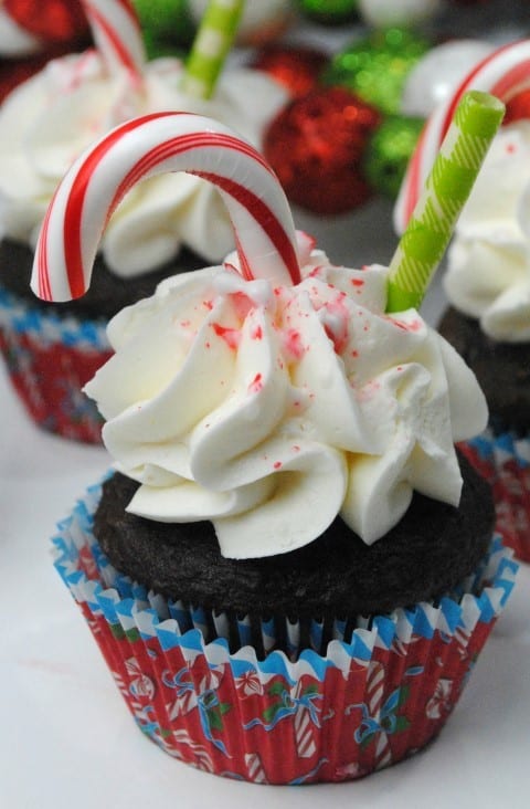 Peppermint Hot Cocoa Cupcakes and other Christmas Cupcake recipes