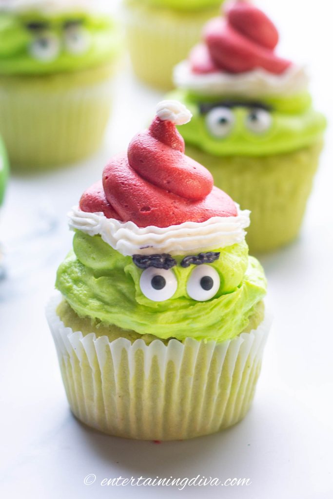 Cute Grinch Cupcakes