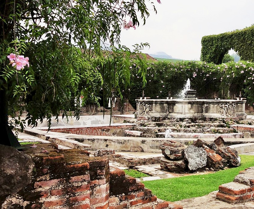 Convento Hotel y Museo Casa Santo Domingo in Antigua Guatemala