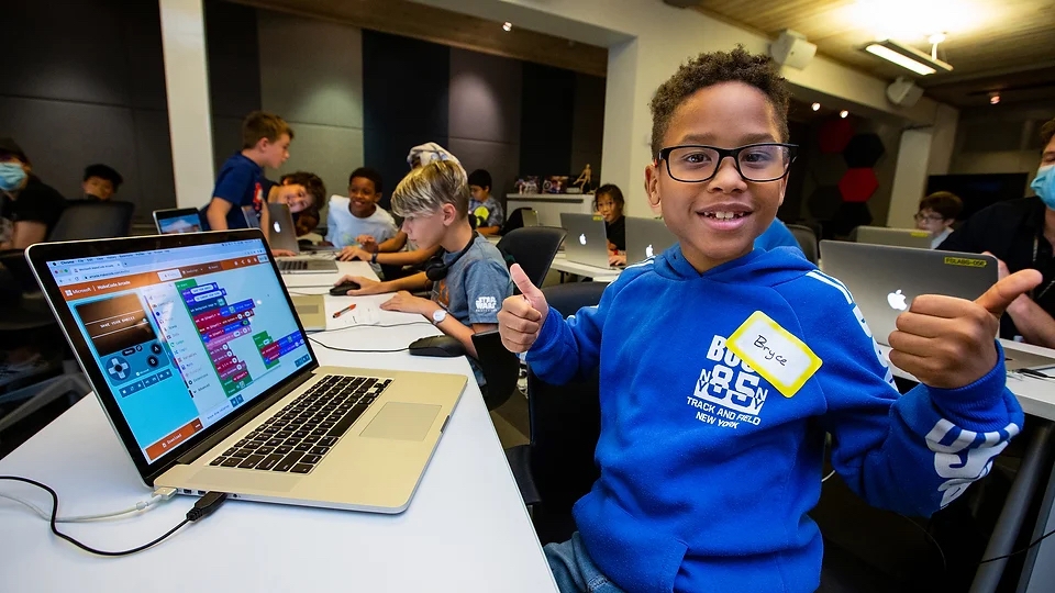 Full Sail Labs STEM Summer Camps