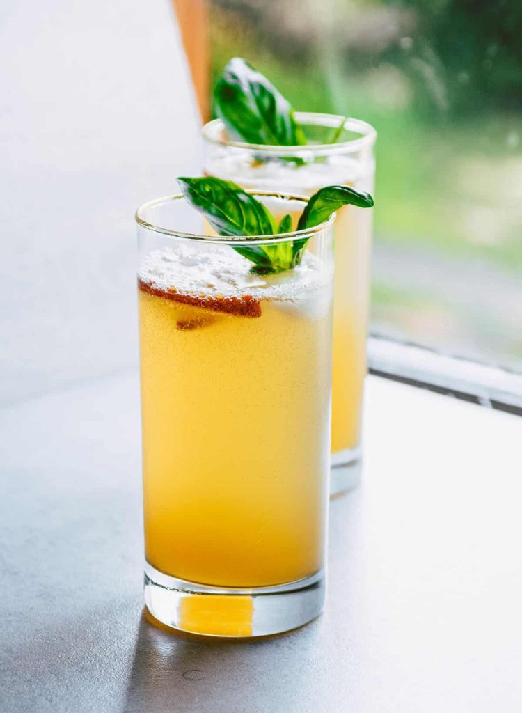 Peach Bourbon Spritzer summer cocktail and best peach cocktails