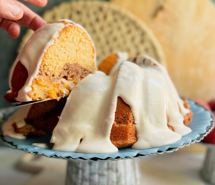 Peach cobbler pound cake