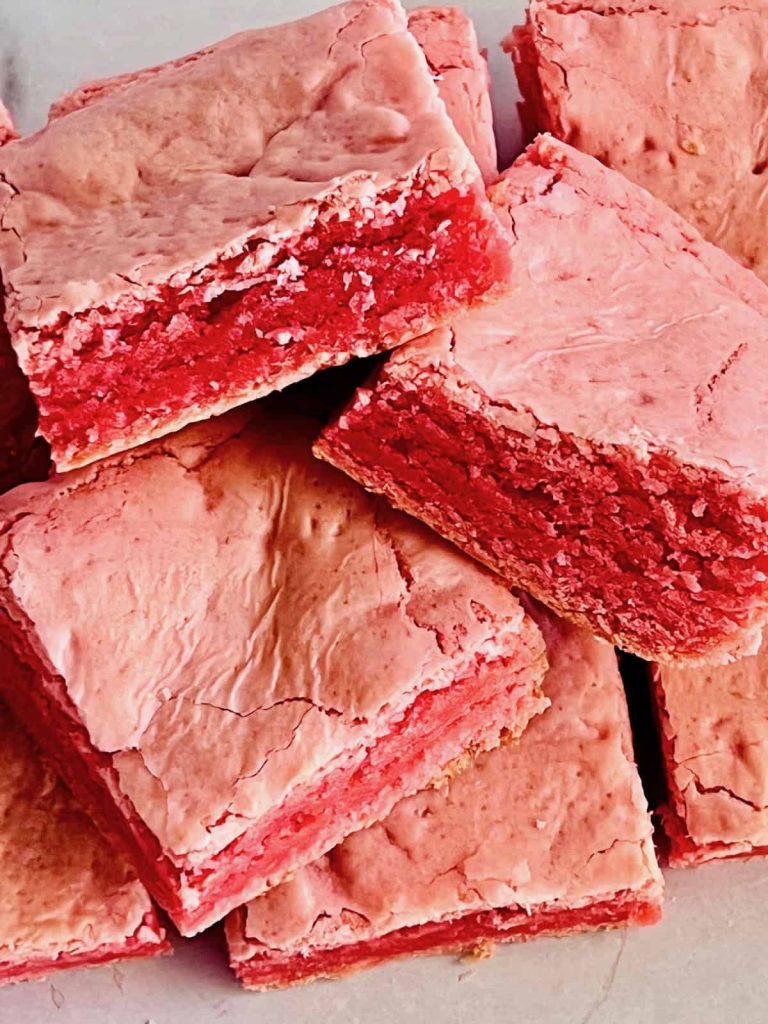 Strawberry brownies and best Barbie party pink dessert ideas