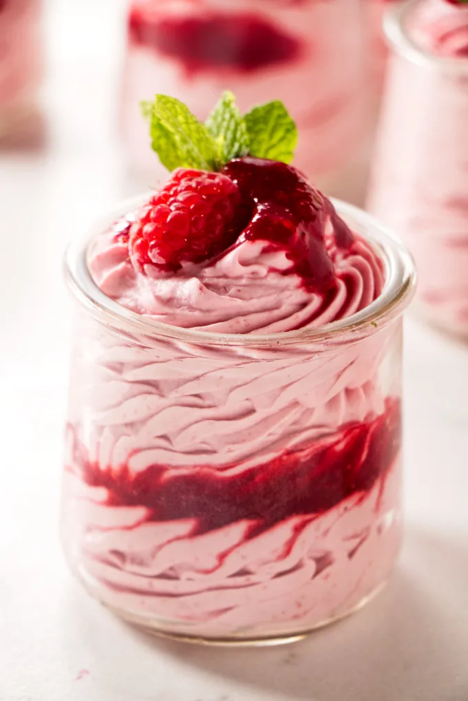 Raspberry mousse and best pink Barbie party desserts