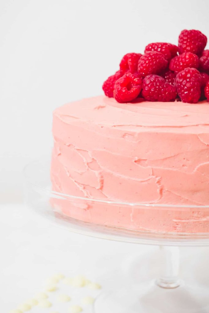 Raspberry White chocolate cake and other Barbie party desserts