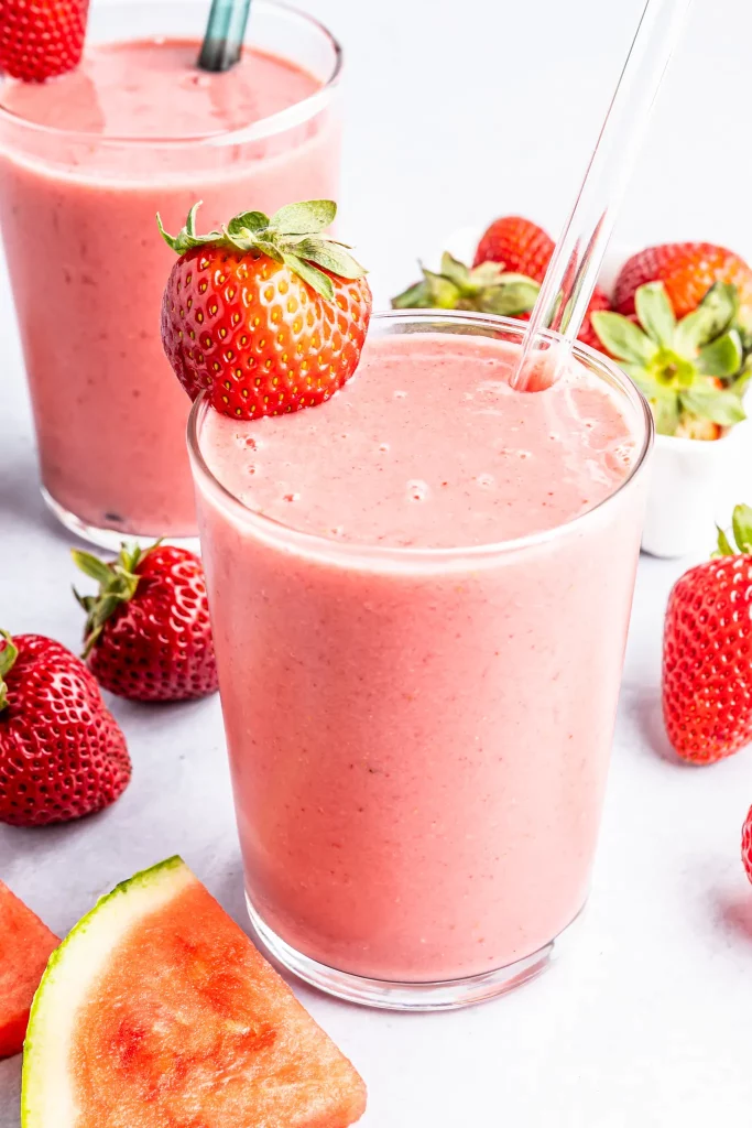 Watermelon and strawberry smoothie and other Barbie drinks 