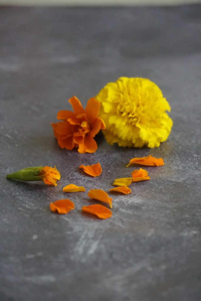 Can you eat marigolds?