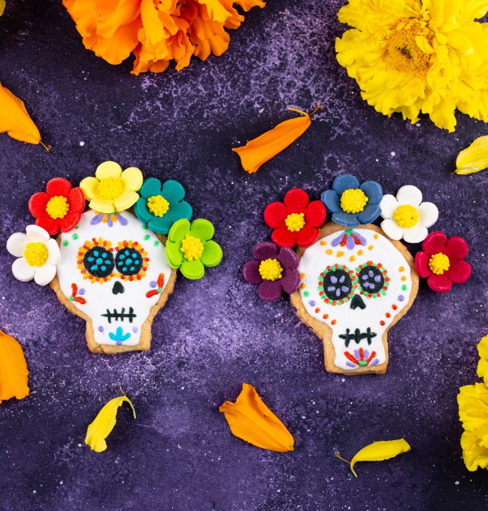 Easy sugar skull Catrina cookie recipe for Dia de los Muertos