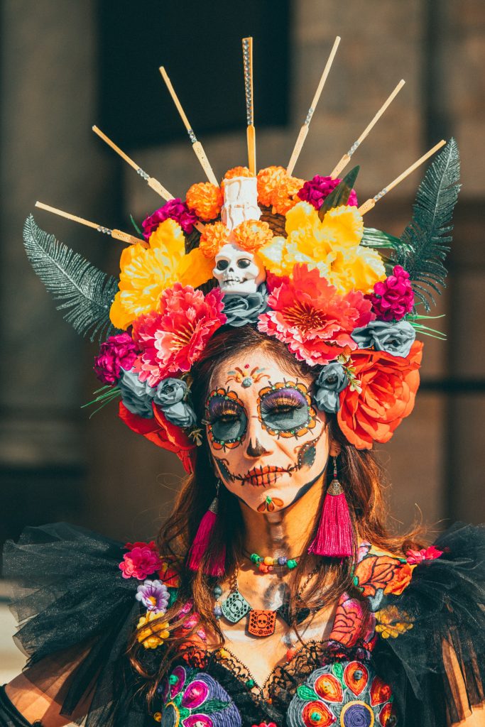 Mega procession of las Catrinas and best Day of the Dead events in Mexico City