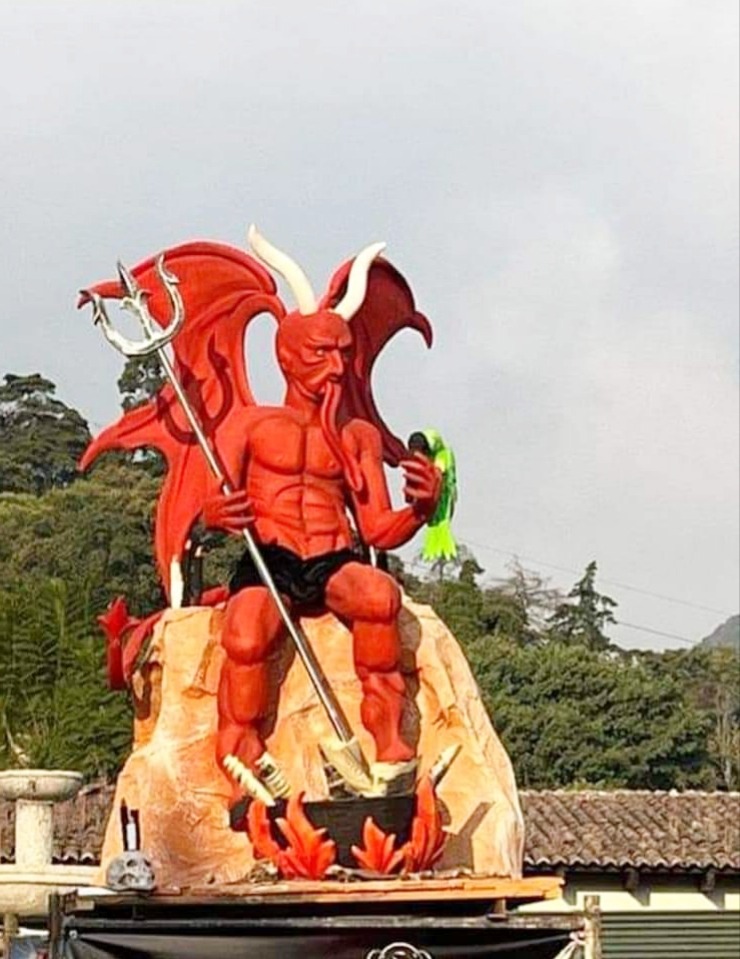 Burning of the Devil Guatemalan Tradition, Antigua Guatemala 2023.