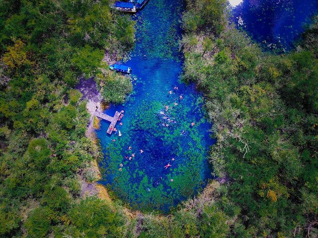 Crater Azul, Petén, Guatemala