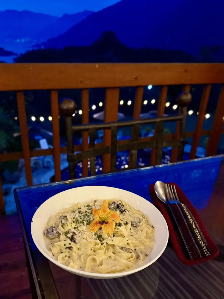 Gluten free pasta with fresh vegetables at Hotel Tolimán restaurant on Lake Atitlán