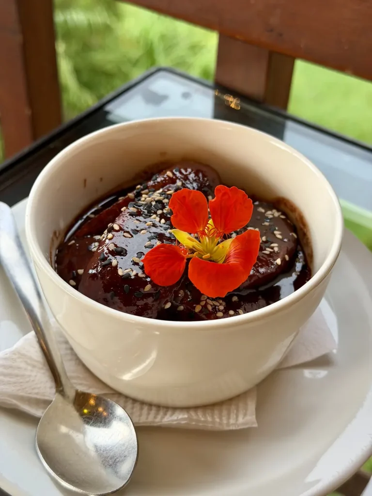 Mole de plátano dessert at Hotel Tolimán restaurant in San Lucas Tolimán